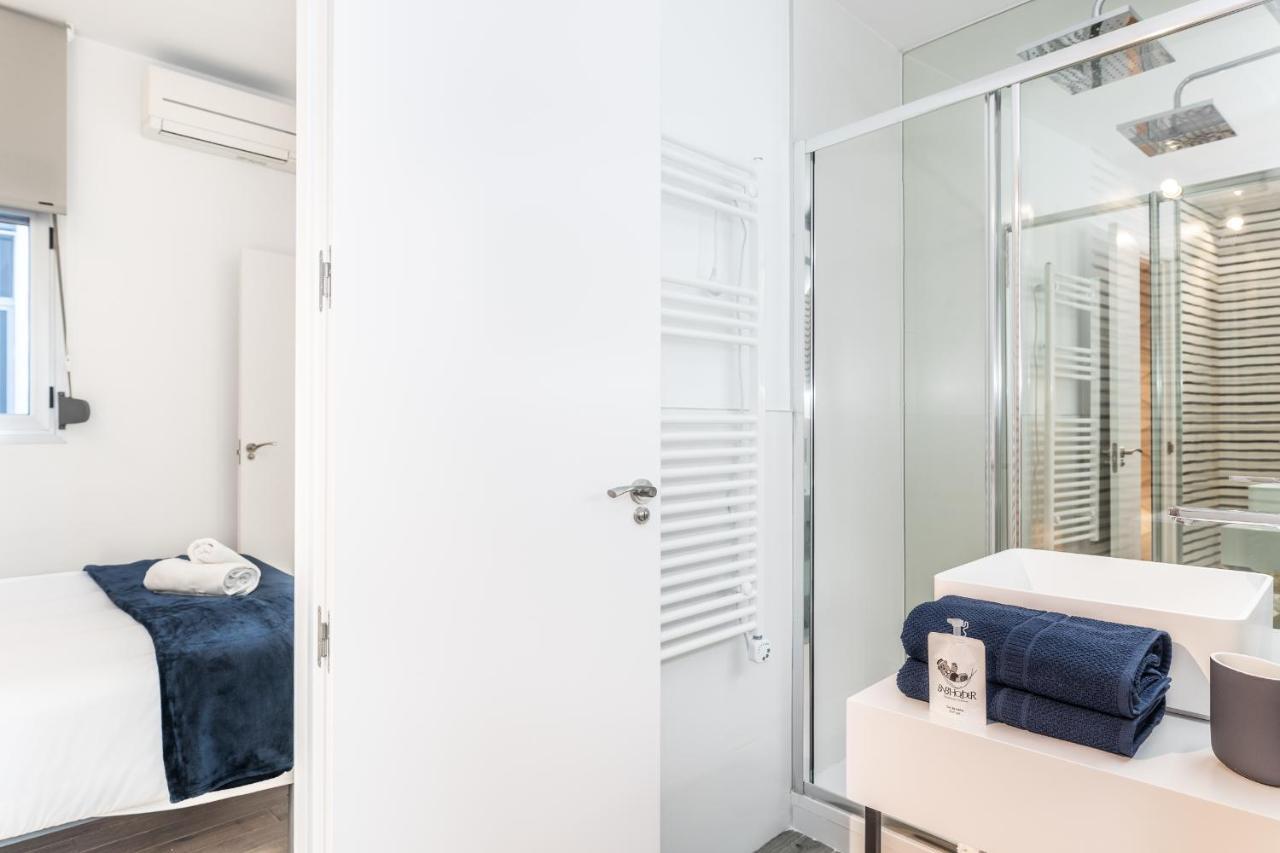 Waou Gran Via Es Mia - Corta Duracion Apartment Madrid Exterior photo